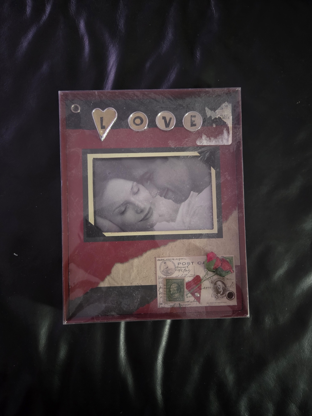 LOVE Photo Frame Red and Black Decorative Frame - Still In Its Original Package